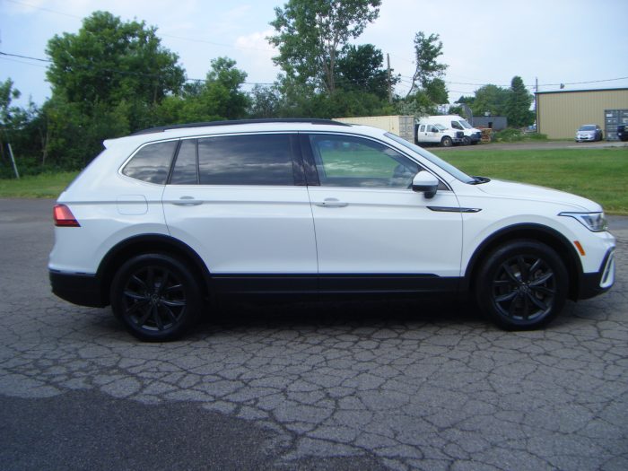 2023 Volkswagen Tiguan Comfortline 4Motion - Image 4