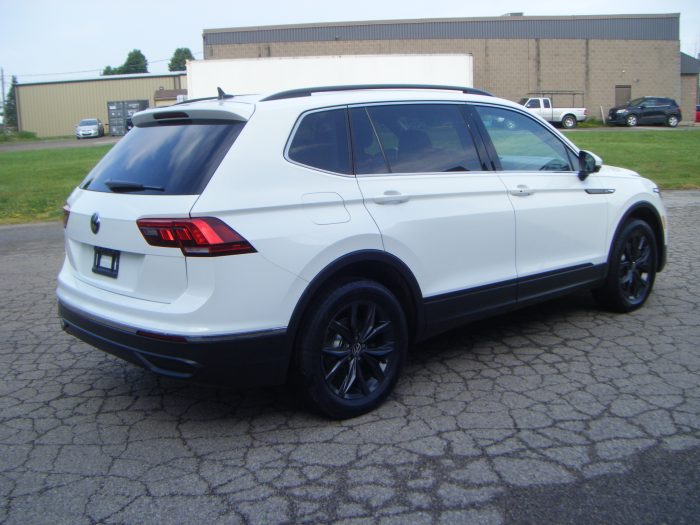 2023 Volkswagen Tiguan Comfortline 4Motion - Image 5