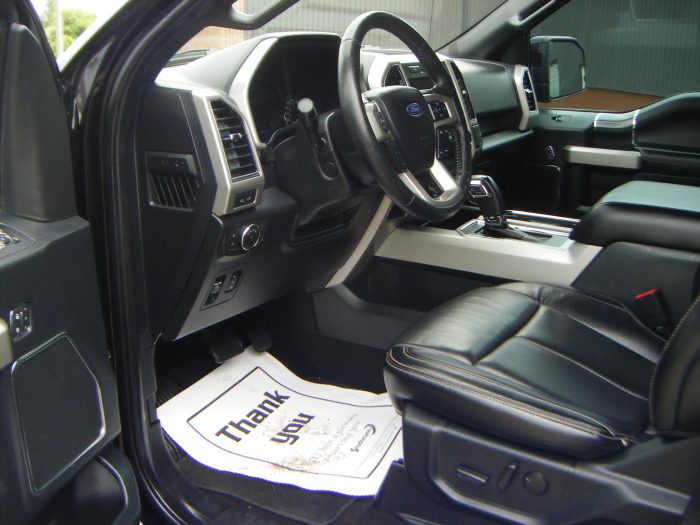 2020 Ford F150 Lariat 4WD - Image 11