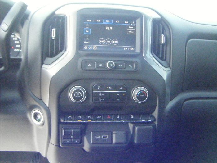 2023 Chevrolet Silverado W/T 4x4 Z71 - Image 10