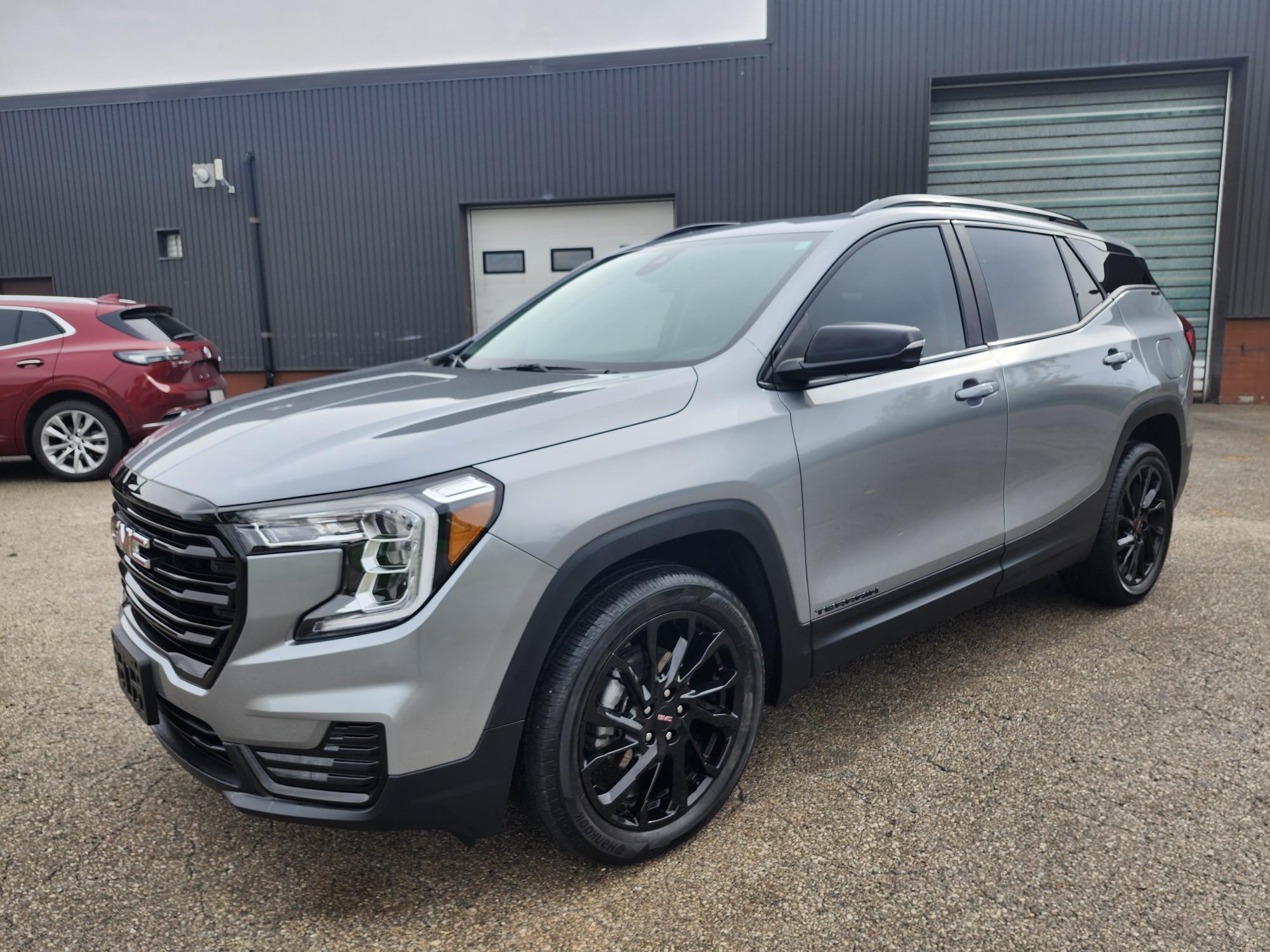 12613 2024 GMC Terrain SLE AWD - Image 1