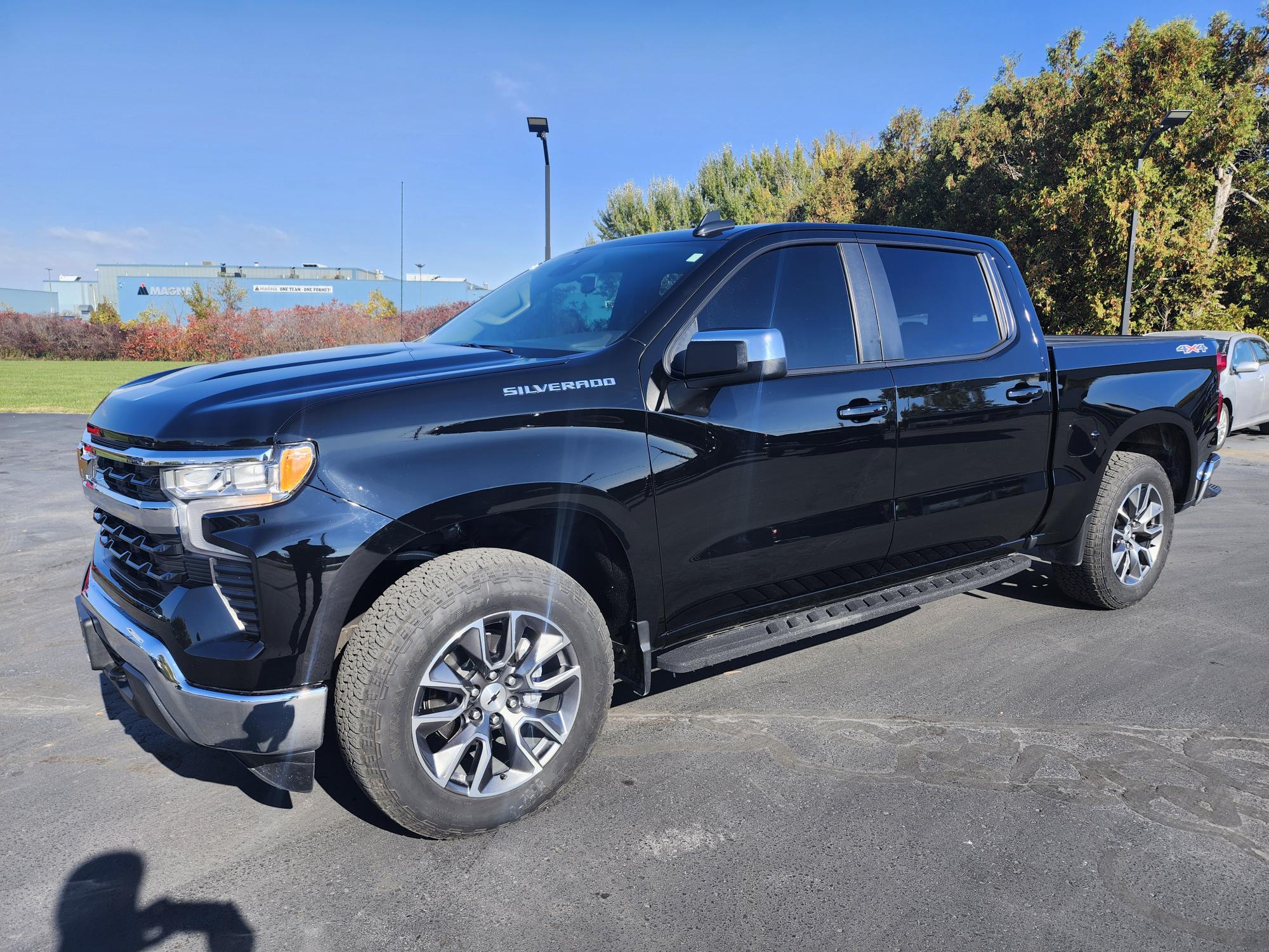 13287 2026 Chevrolet Silverado LT 4x4 - Image 1