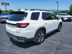 2025 Honda Pilot Touring AWD - Image 5