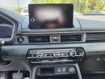 2025 Honda Pilot Touring AWD - Image 10
