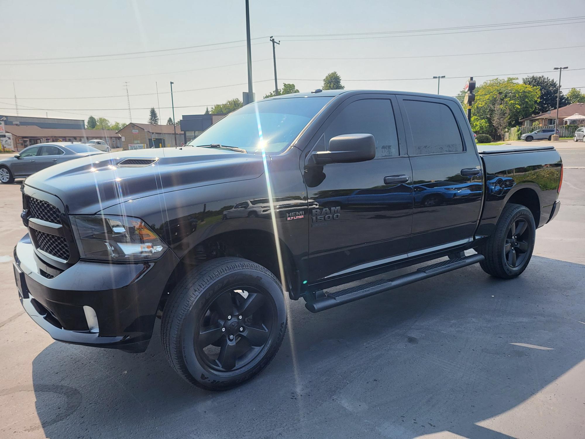 4434 2022 Ram 1500 Express 4x4 - Image 1