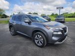 2023 Nissan Rogue SV Moonroof AWD - Image 3