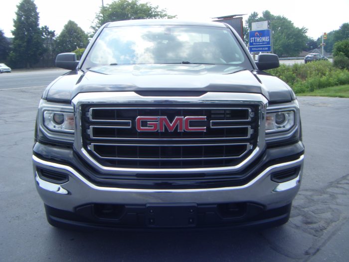 2018 GMC Sierra 4x4 - Image 2