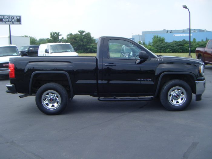 2018 GMC Sierra 4x4 - Image 4