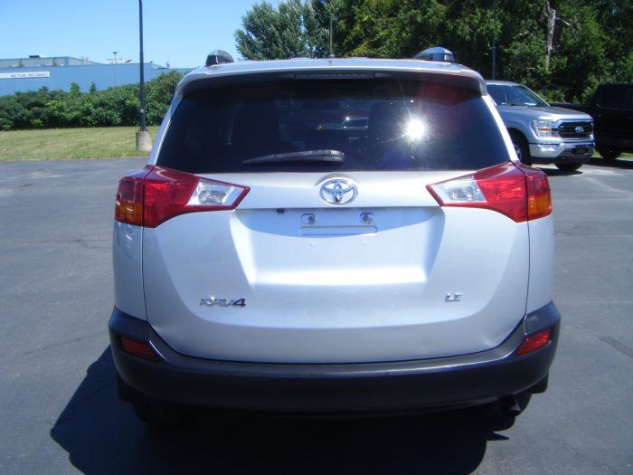 2015 Toyota Rav4 LE - Image 6