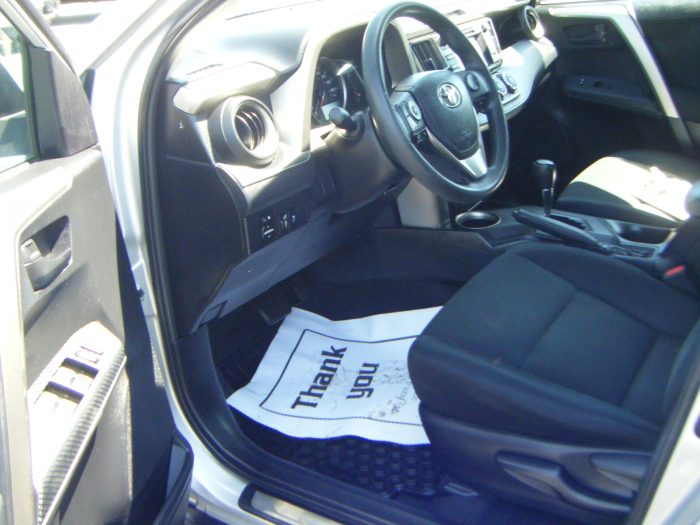 2015 Toyota Rav4 LE - Image 11