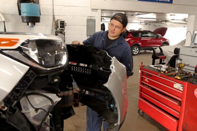 Vehicle mechanic service work in action at Bridgeview Motors in St. Thomas Ontario.